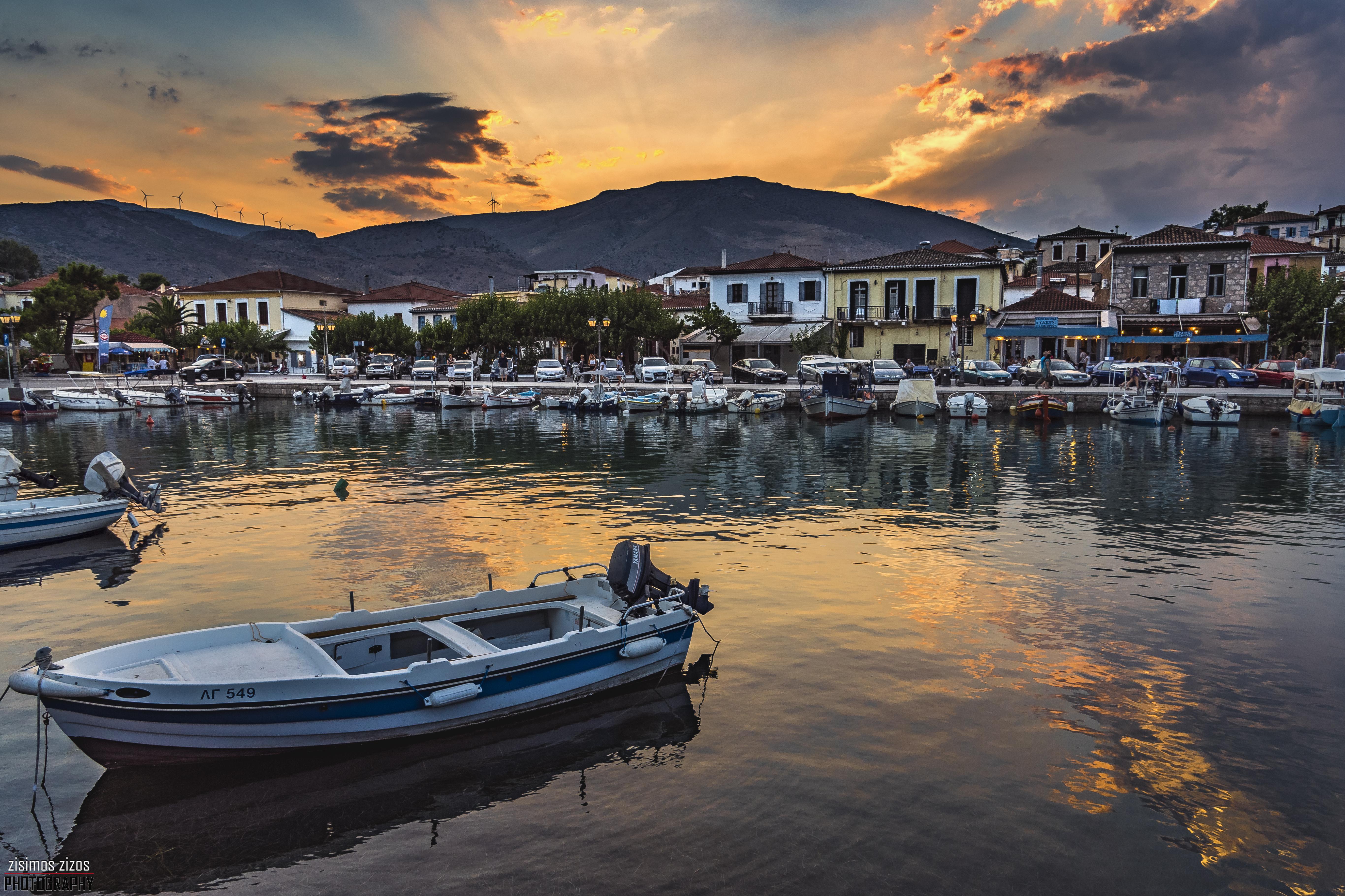 "Epavlis Boutique Galaxidi" Hotel Bagian luar foto